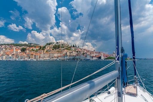 Middle Adriatic Sailing: Island Hopping Through the Heart of the Croatian Riviera