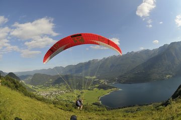 Tandem paragliding Bohinj Vogar Slovenia tandem paragliding